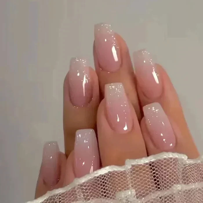 24 Pcs Hott Nails 💅